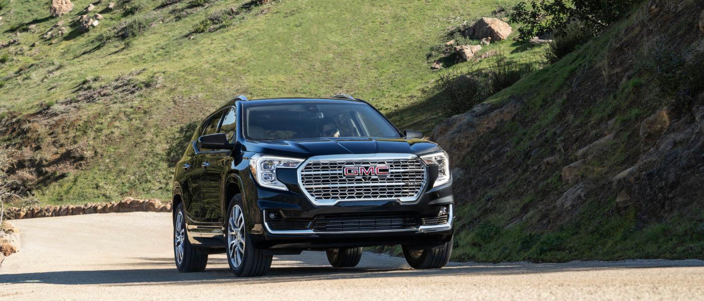 2024 GMC Terrain Vs Chevy Equinox Interior Performance Technology