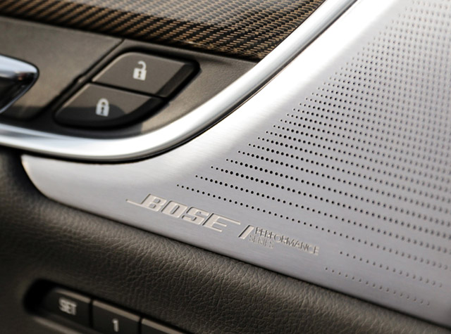 2020 Cadillac XT6 interior Bose speakers