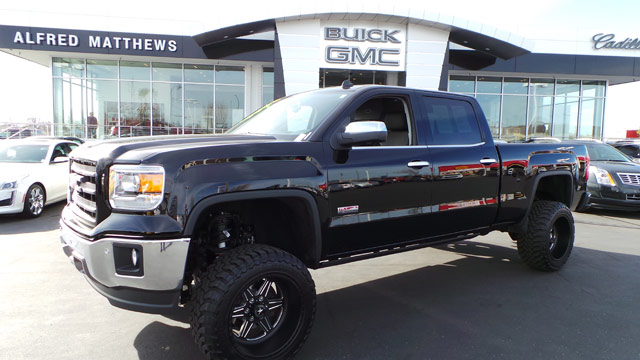 Lifted Trucks in Modesto, CA - Alfred Matthews GMC