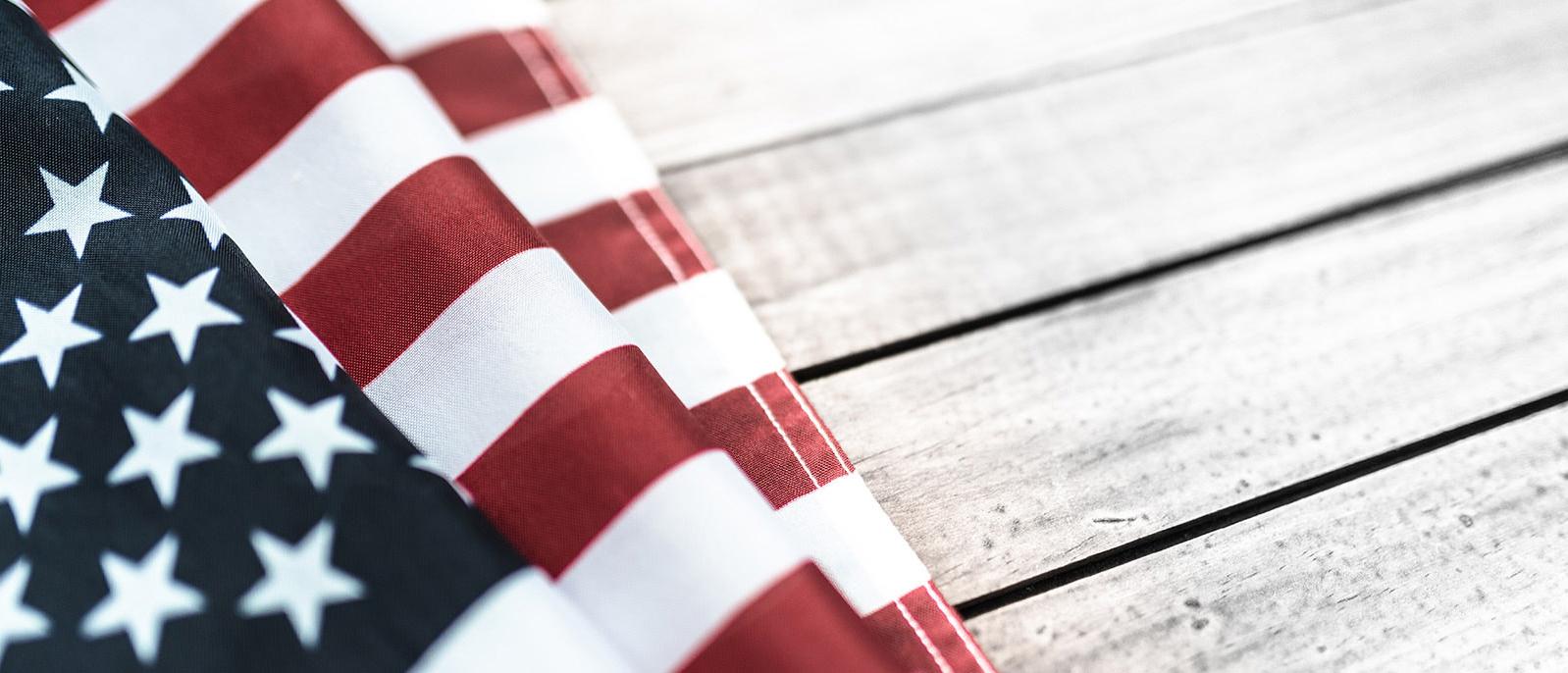 Background Image | American Flag on Wood