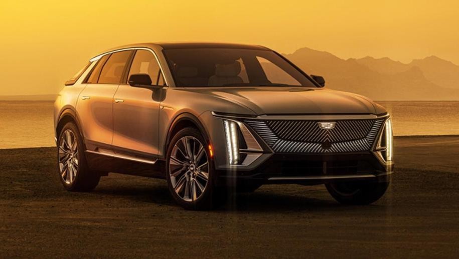 Cadillac Lyriq EV Sitting in a Desert at Dusk