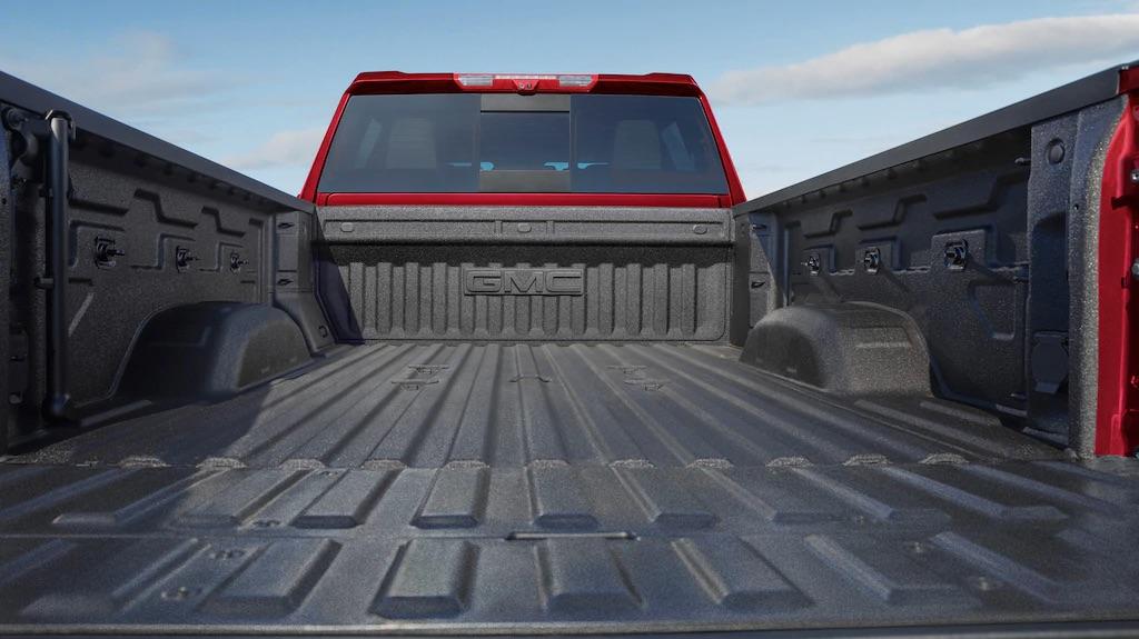 2020 GMC Sierra Heavy Duty Pickup Truck: cargo bed space