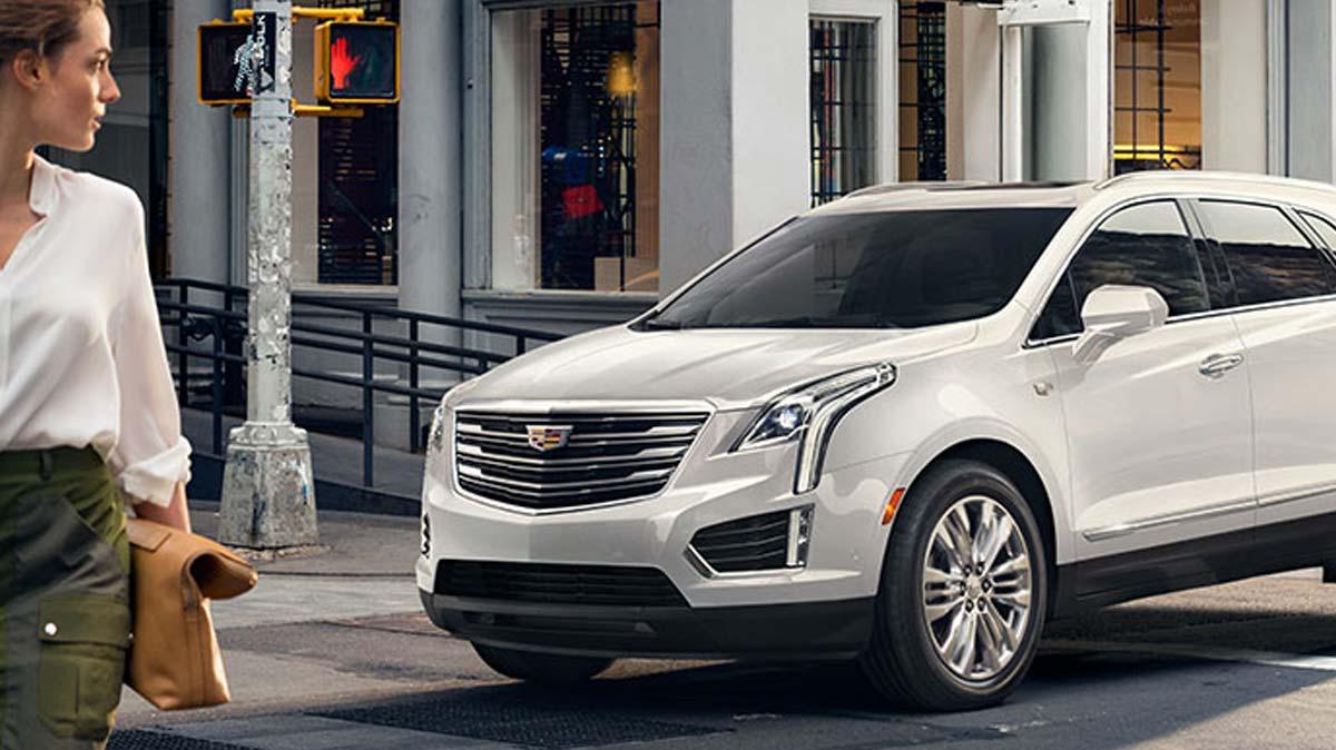 Compare the Cadillac XT5 to the Lincoln Nautilus. Which One Is Right ...