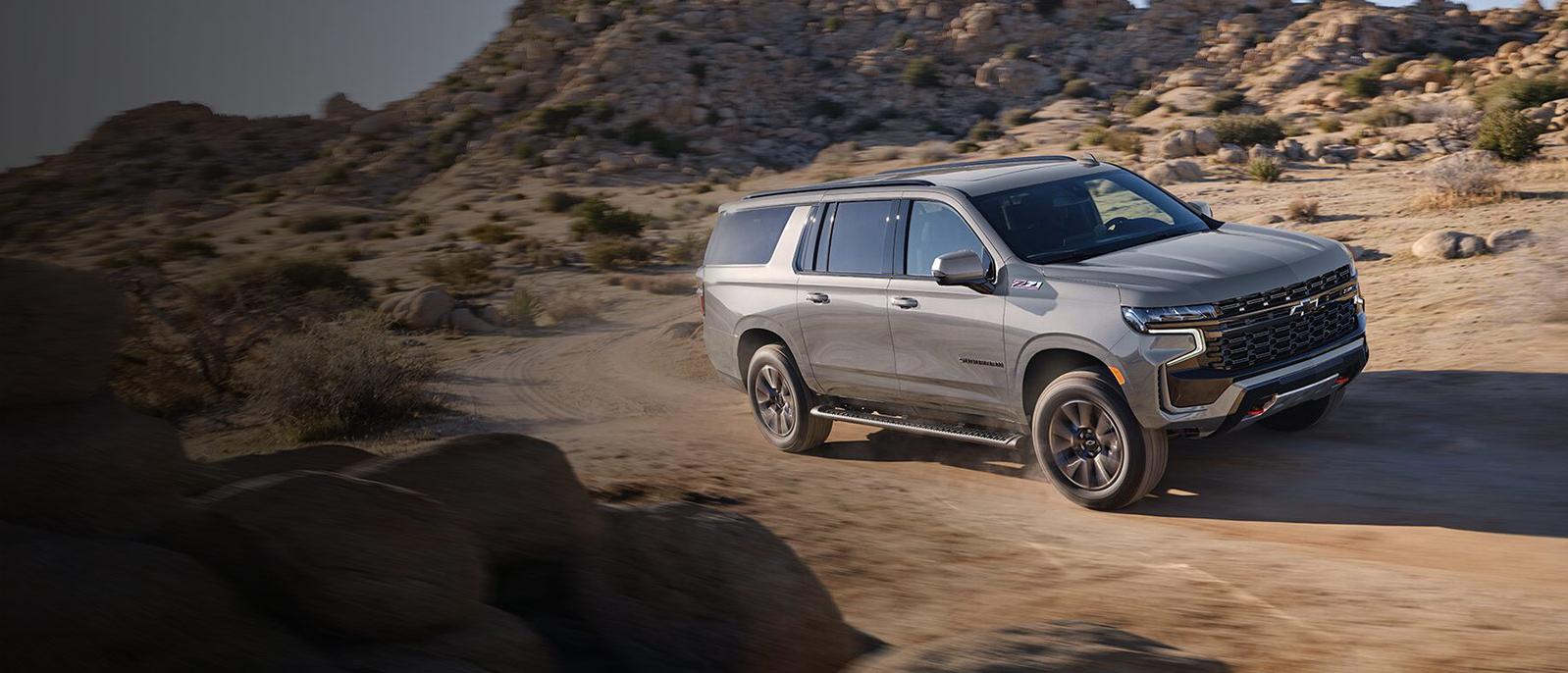 Test Drive A New 2024 Suburban at Gateway Chevrolet in AVONDALE, near