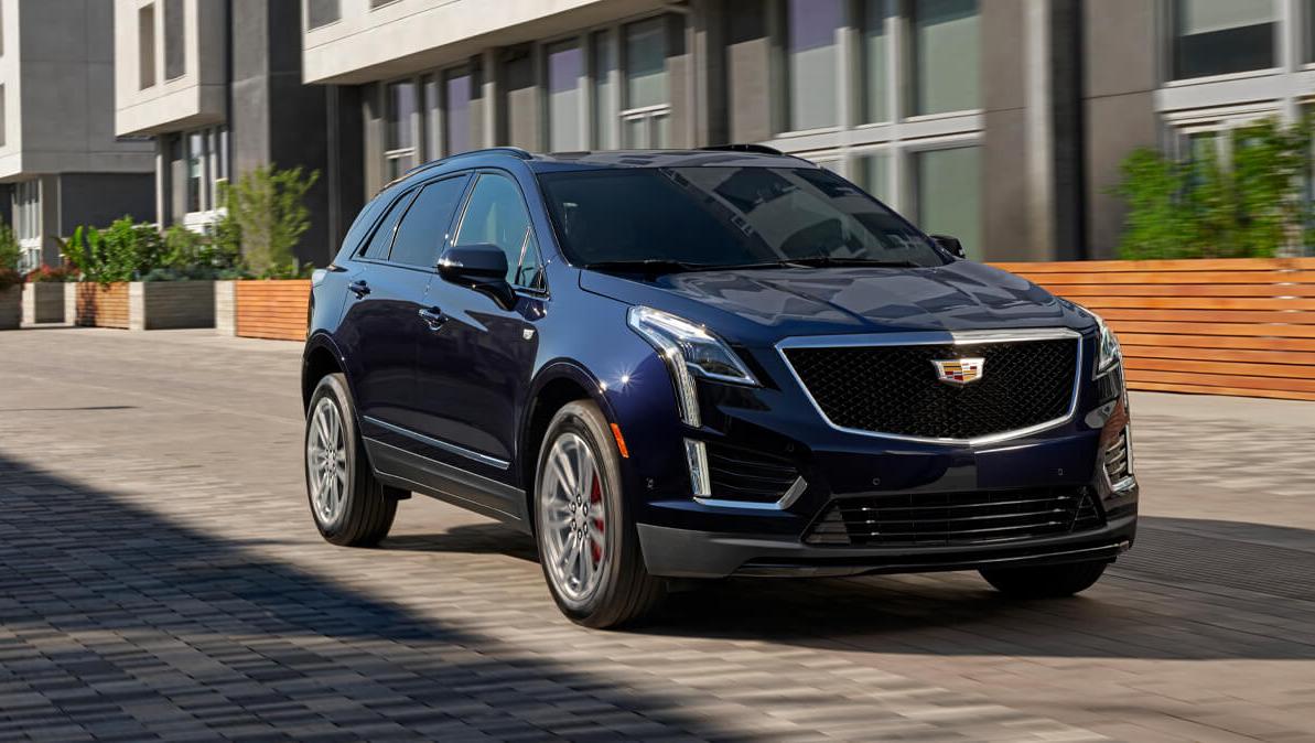Front view of Cadillac XT5.