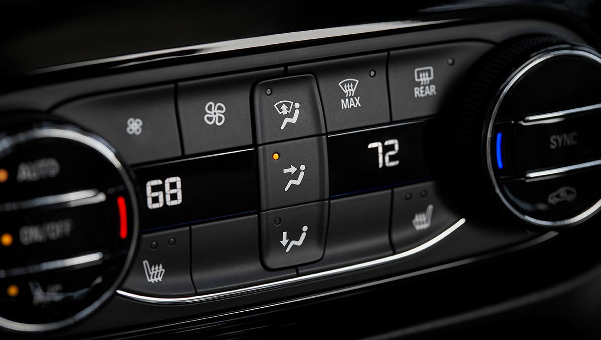 2023 Buick Encore GX interior technology.
