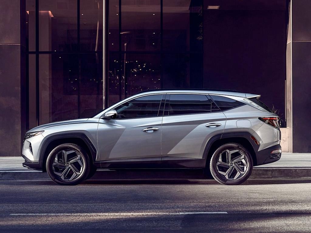 2022 Hyundai Tucson side shot