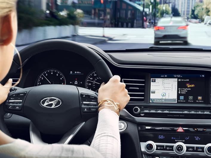 Elantra’s interior indulges with modern surfaces that are as beautiful to the eye