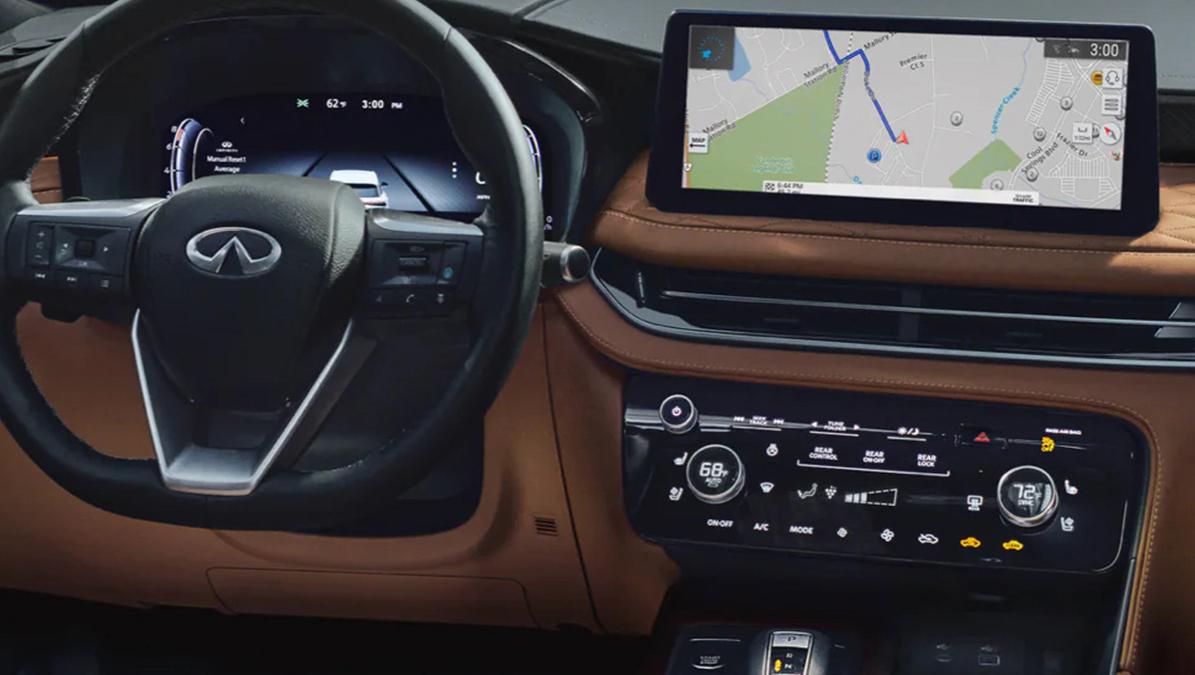 INFINITI QX60 with the Around View feature engaged on the touchscreen.