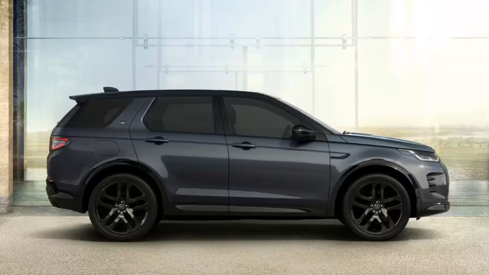 Select 2025 Land Rover Discovery Sport