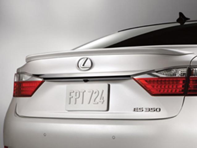 Rear spoiler on a silver Lexus ES 350