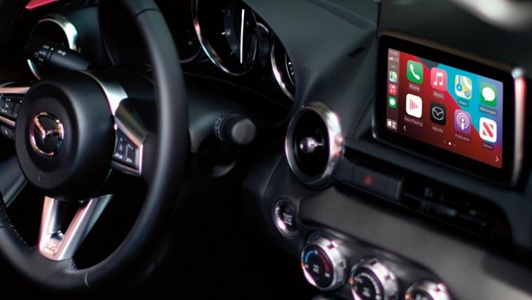 APPLE CARPLAY™