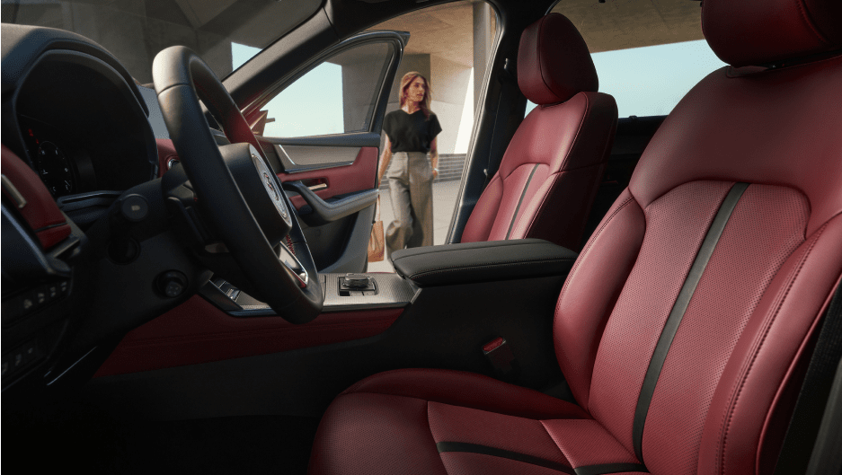 2025 Mazda CX-70 interior's
