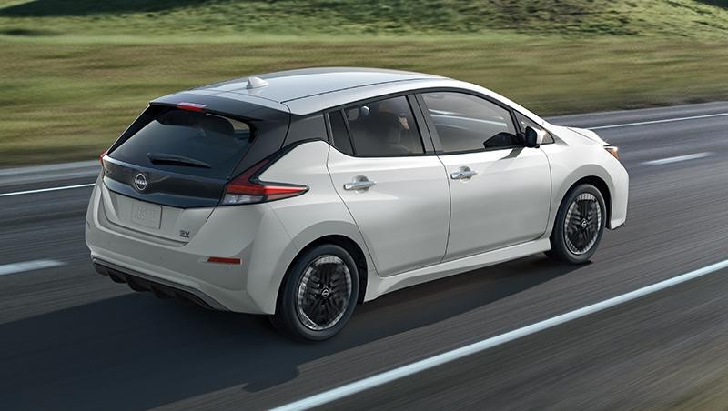 2022-Nissan-Leaf