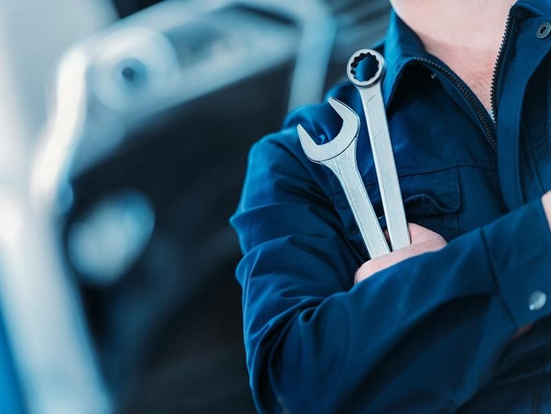 Mechanic holding tools