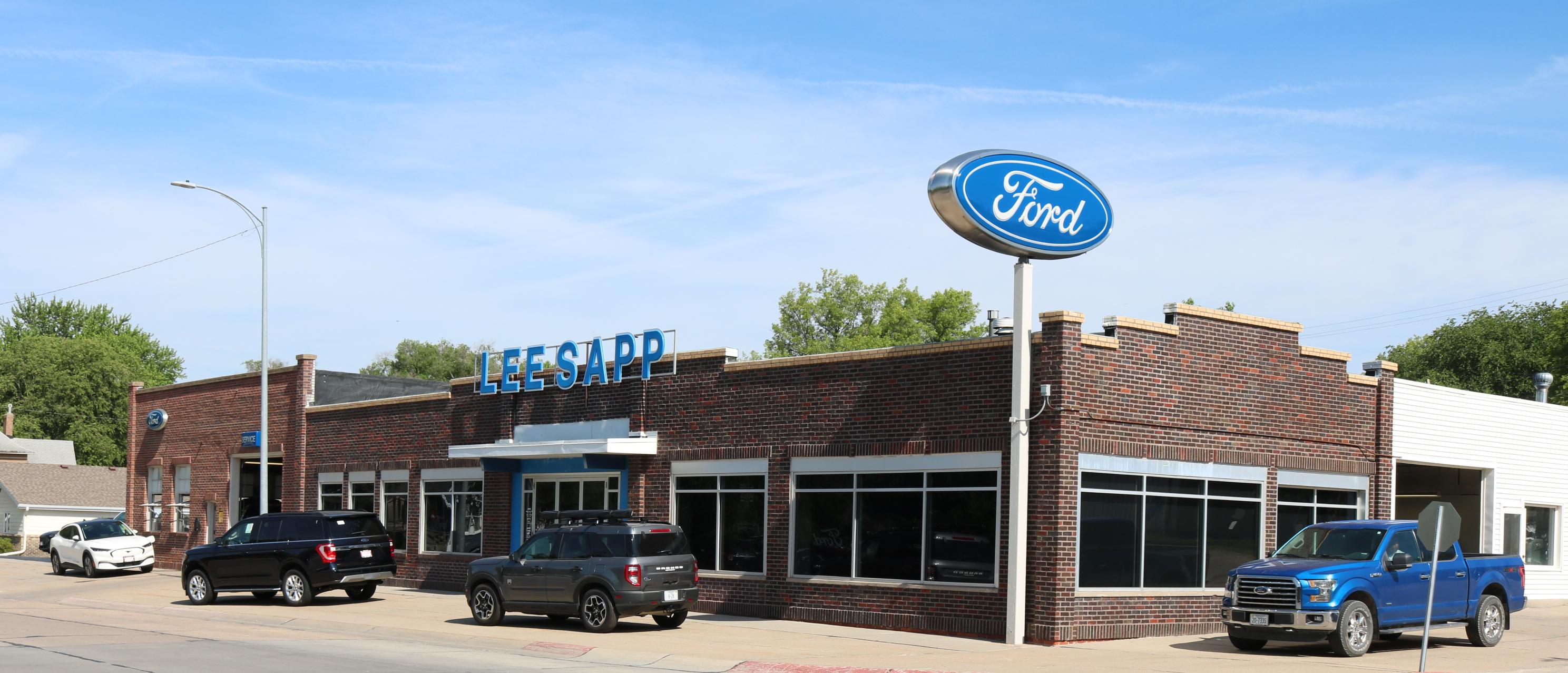 Lee Sapp Ford is a Ford dealer selling new and used cars in