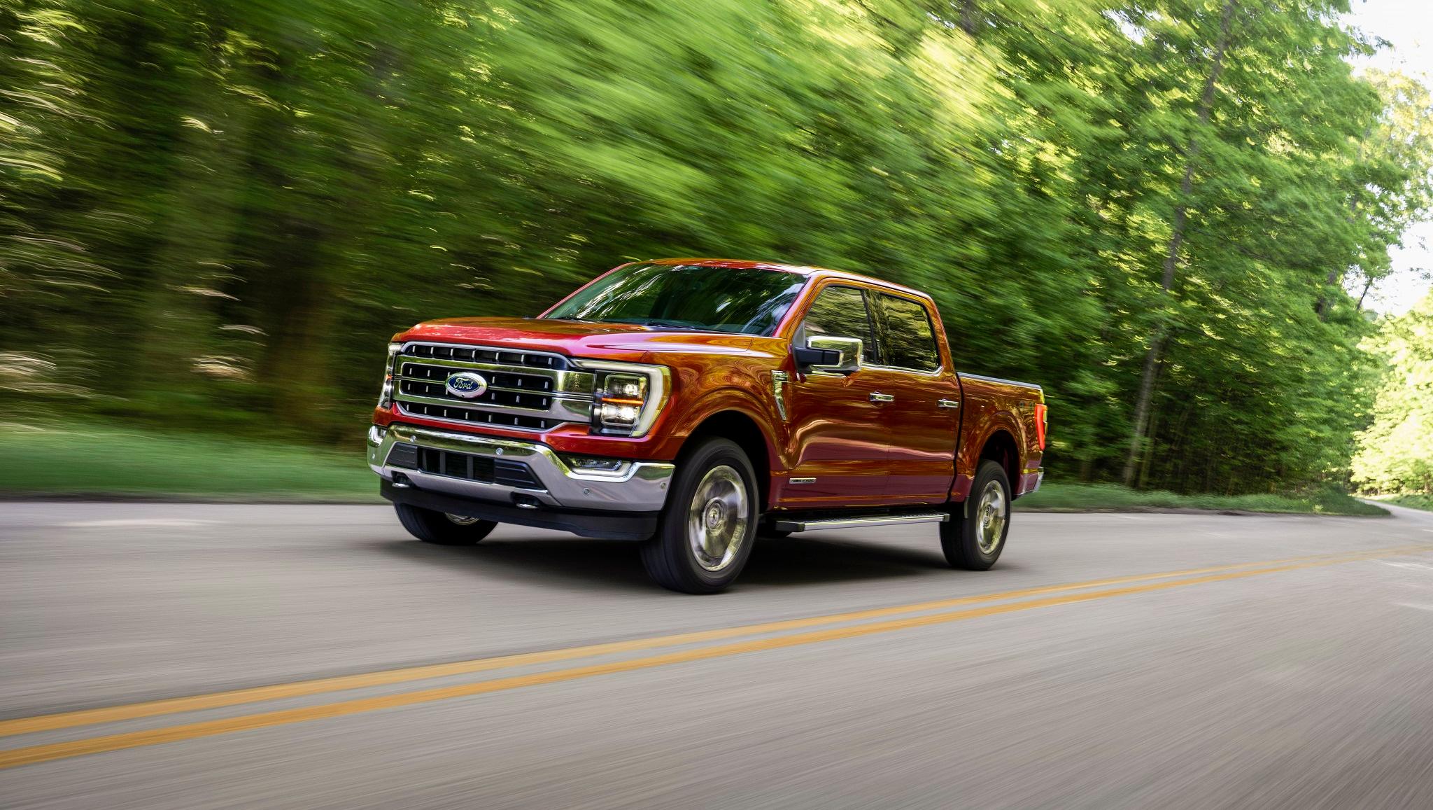 2022 Ford F-150 Driving