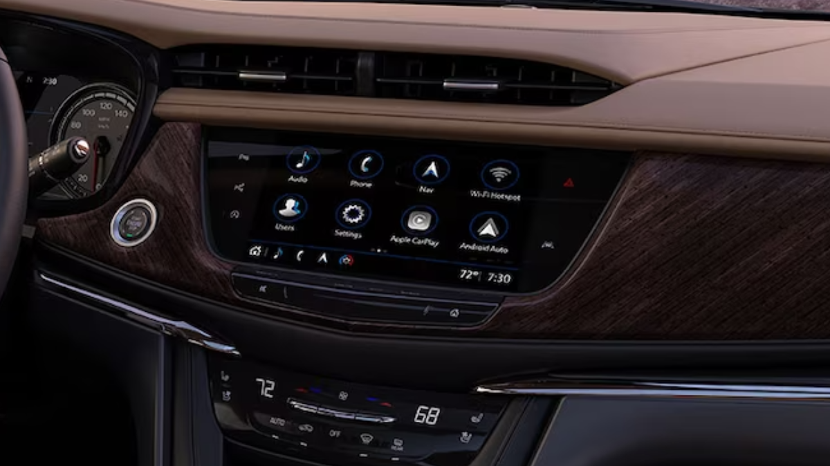 2021 XT6 Display with music and map showing