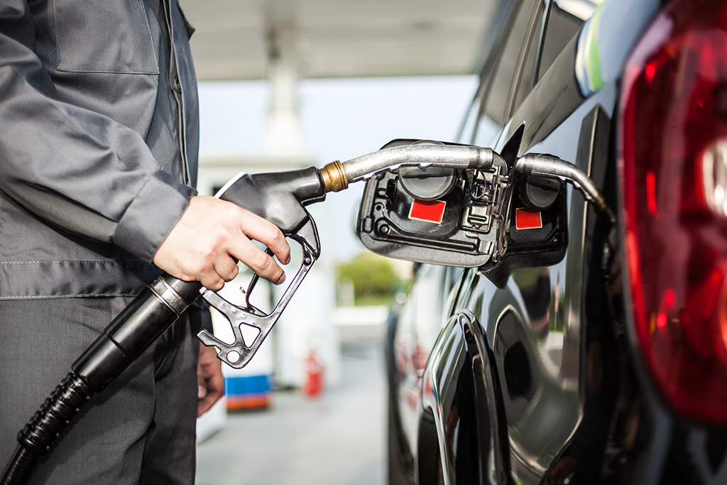 20 things You Can Do to Save Gas While Driving