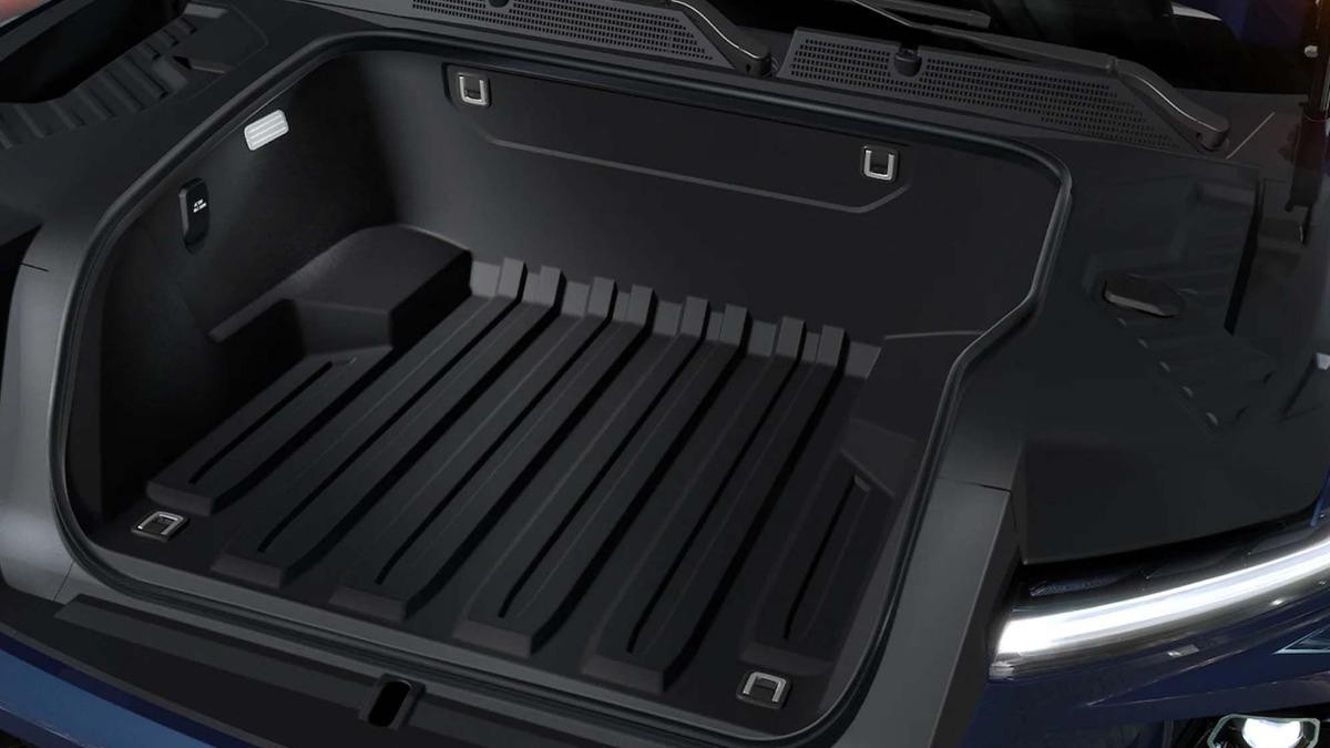 2024 Chevy Silverado EV Cargo Space