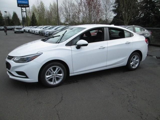 2019 Chevrolet Cruze near Troutdale