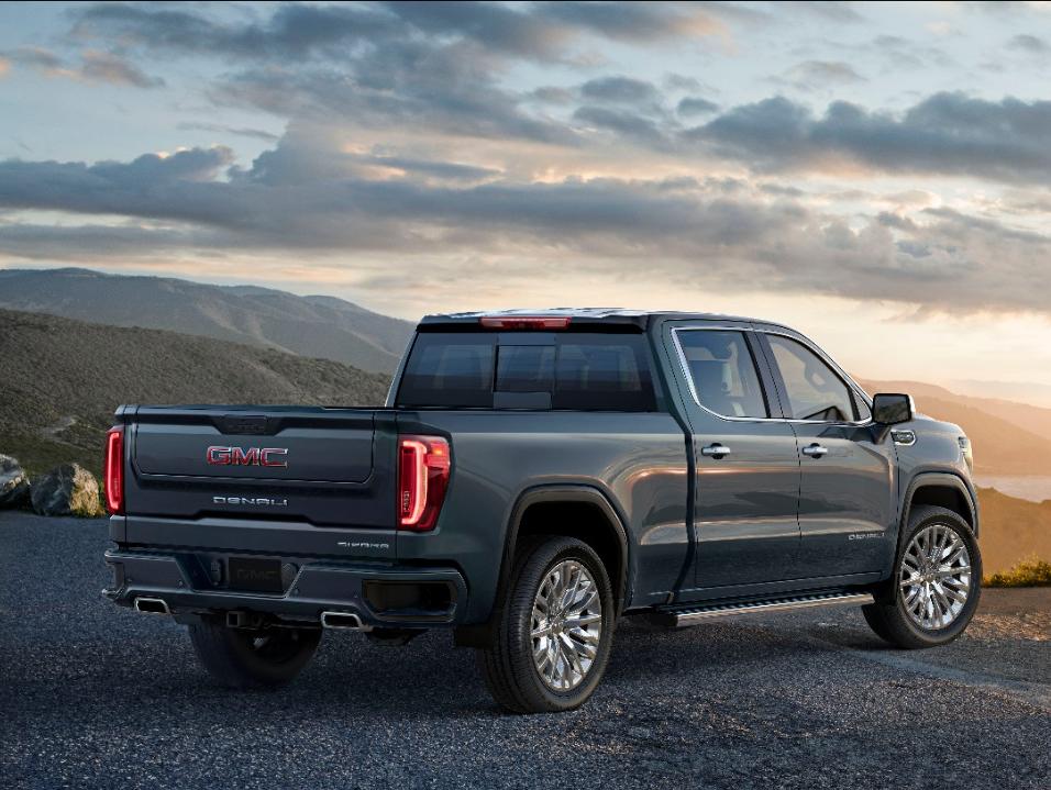 Model Reviews at Larry Clark Chevrolet GMC in Amory, MS