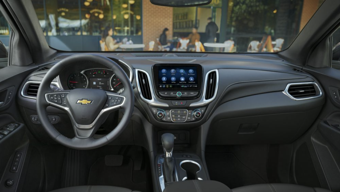 2022 Chevrolet Equinox Interior