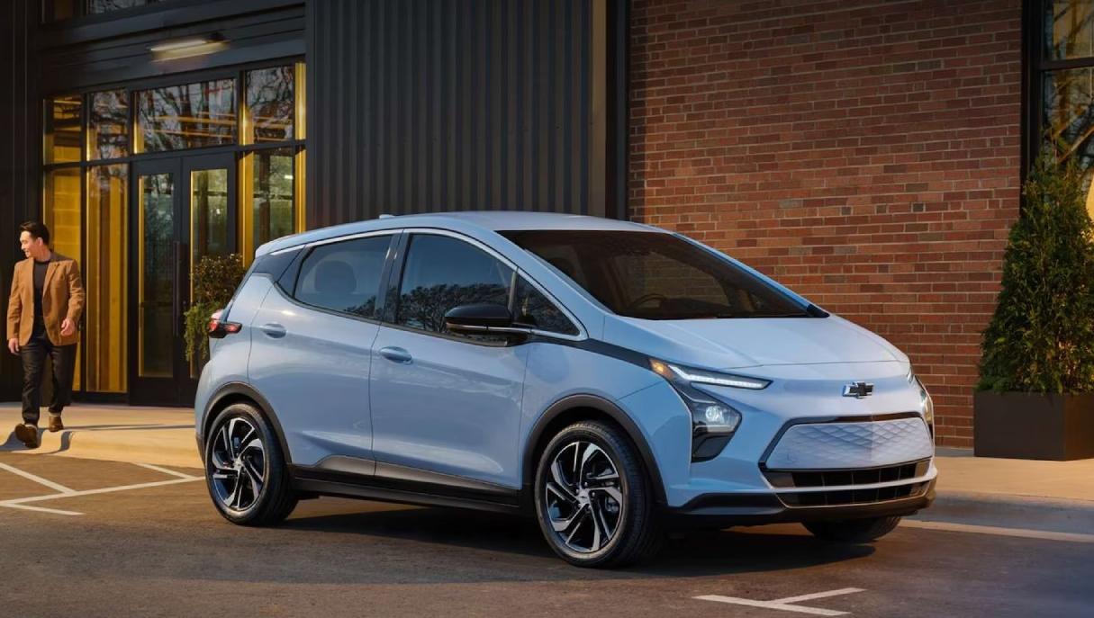 2023 Chevy Bolt EV Front view