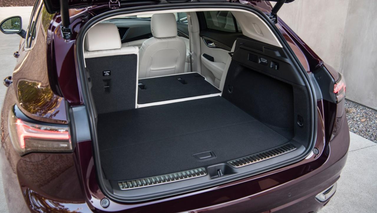 2022 Buick Envision Interior (Avenir) - Rear