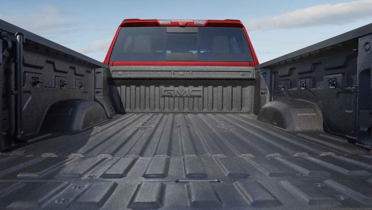 2022 GMC Sierra 2500 cargo bed