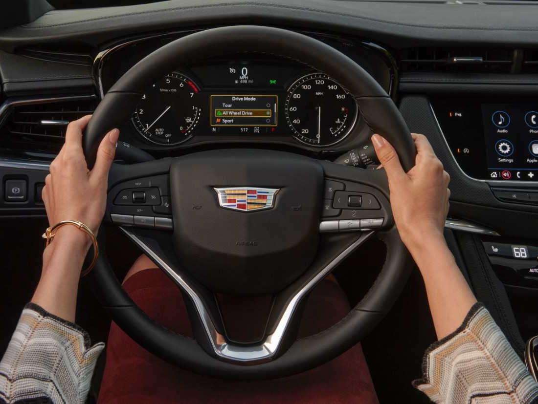 2023 Cadillac XT6 Driver Dash Interior