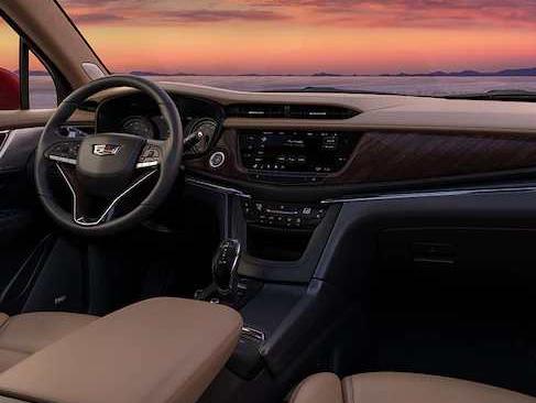 2023 Cadillac XT6 Cabin Interior and Dash