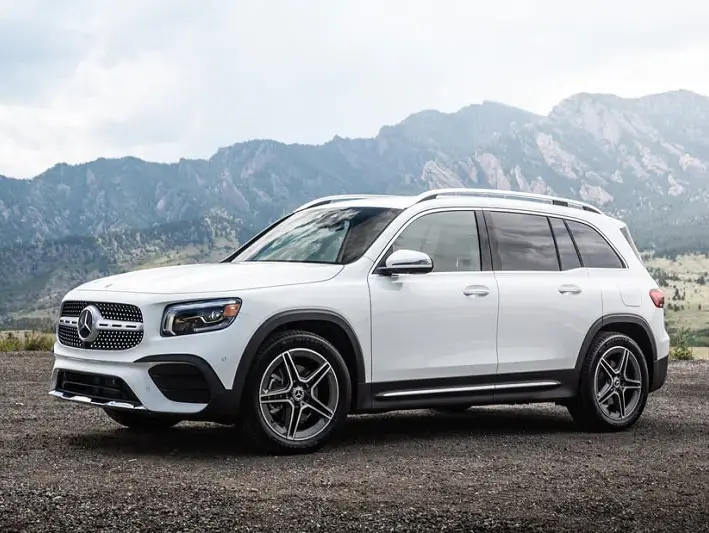 2020 mercedes GLB Class parked in the country in front of a hillside