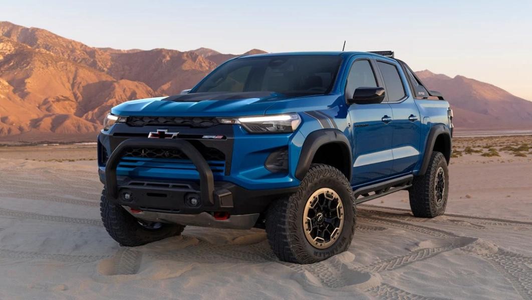 2022 Chevy Colorado ZR2 Blue