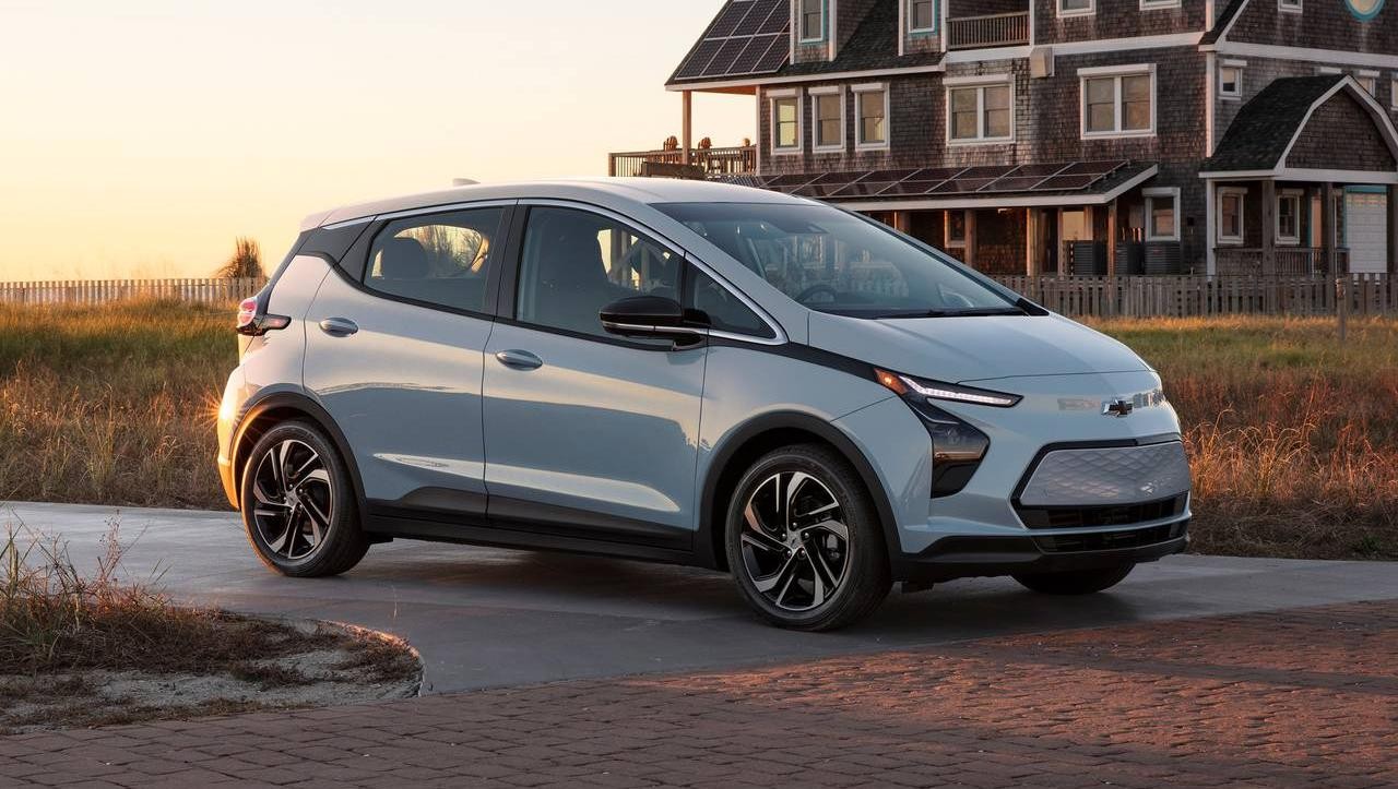 2023 Chevy Bolt EV | Photo | Exterior Front Angle 