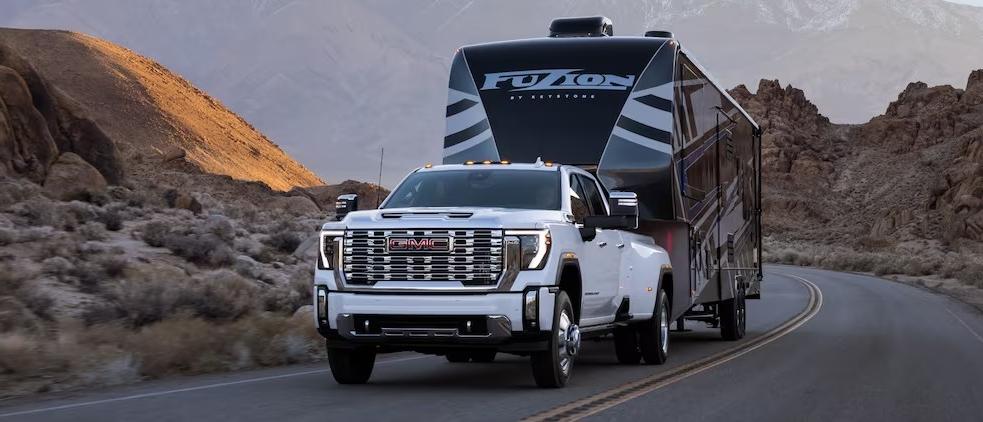 2024 Sierra HD hauling a trailer