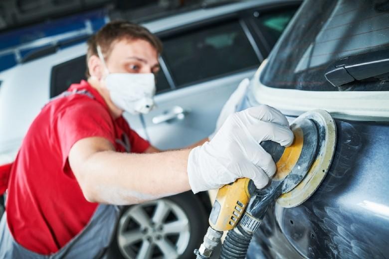 Auto body paint polishing