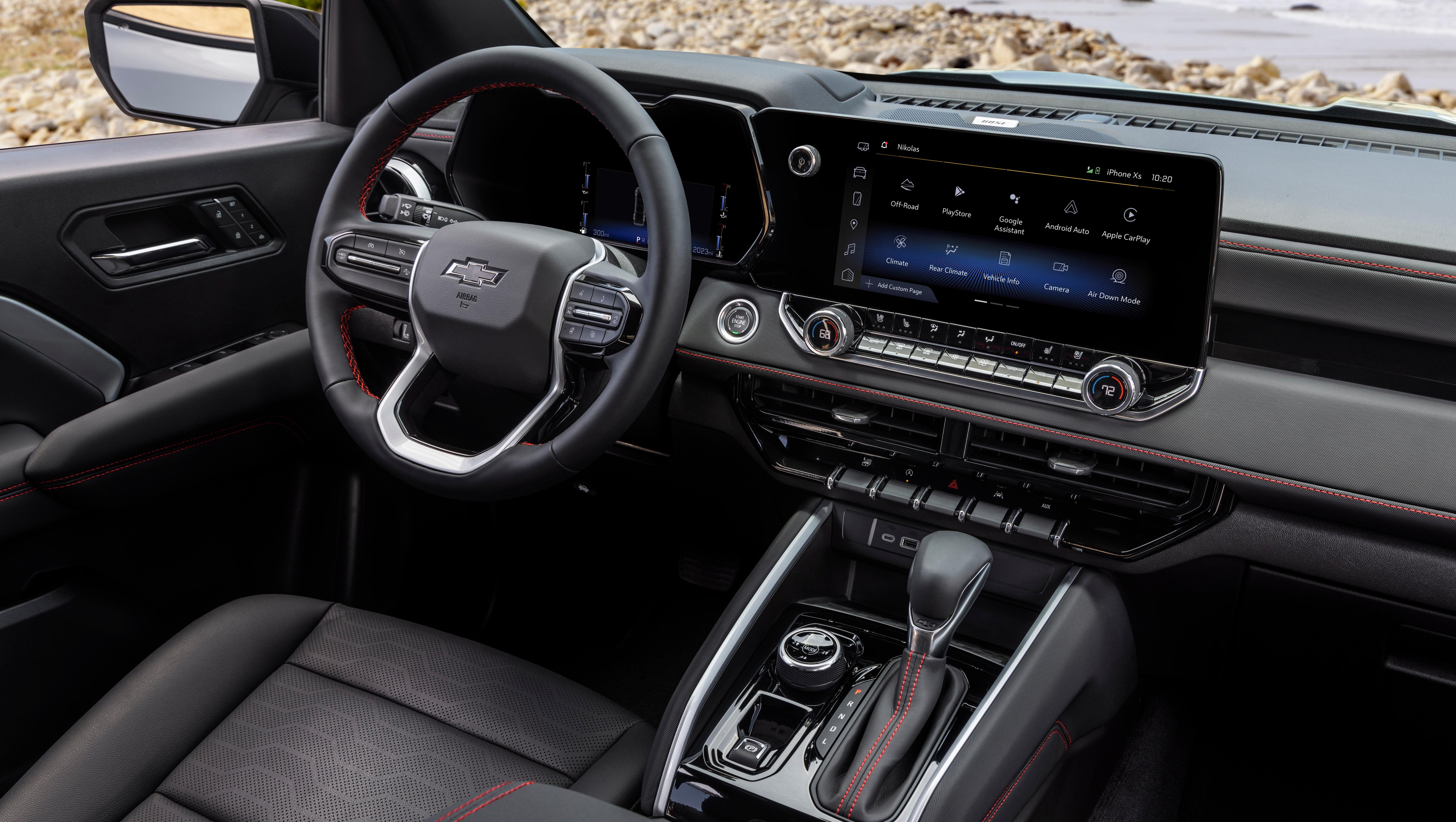 2023 Chevrolet Colorado Interior