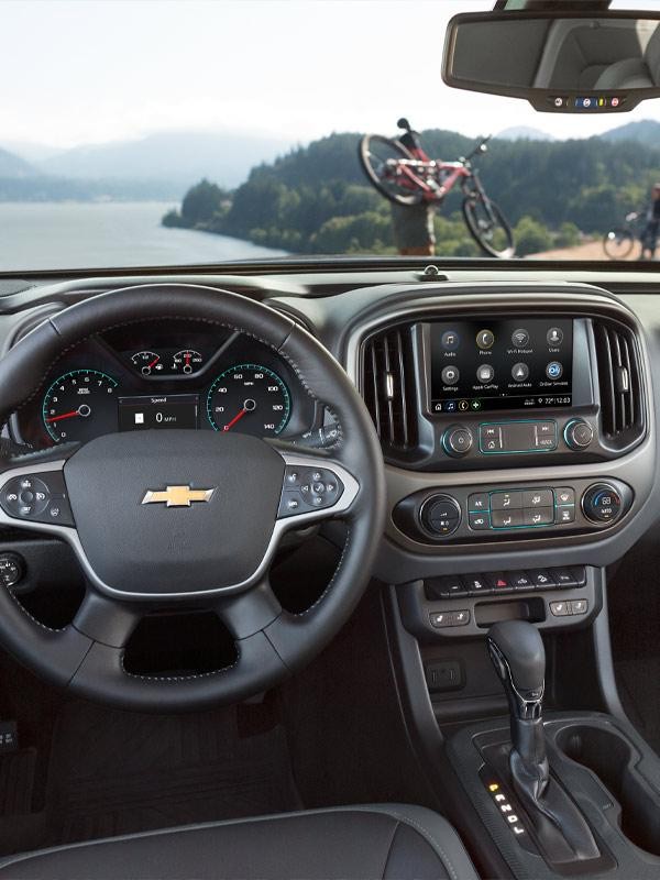 2022 Chevy Colorado Interior