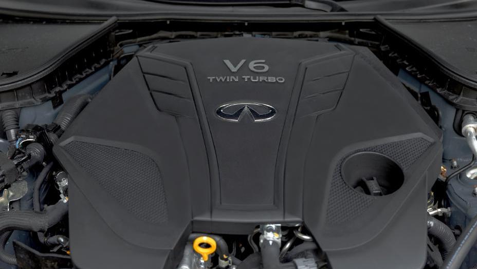 2022 INFINITI Q50 3.0-liter VR-series twin-turbo V6 engine