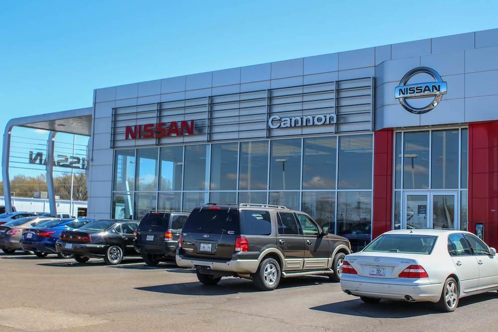 greenwood nissan dealership