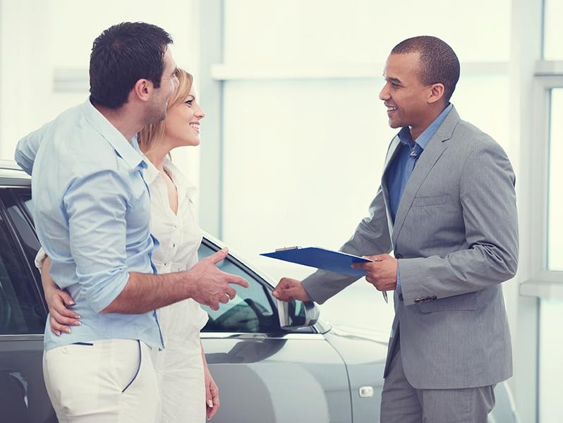 Man Explaining about the car