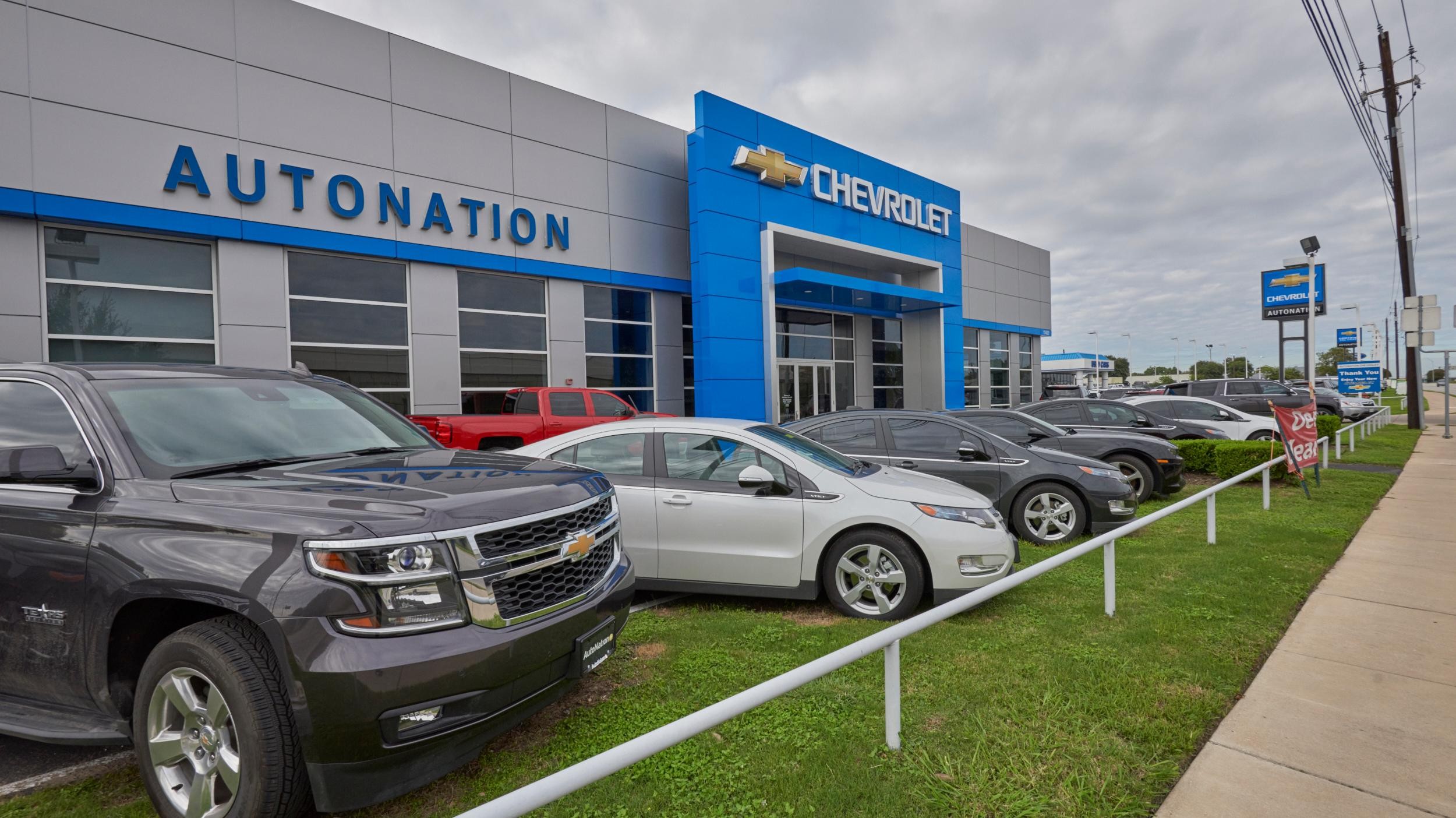 West Lake Hills Chevrolet Dealership